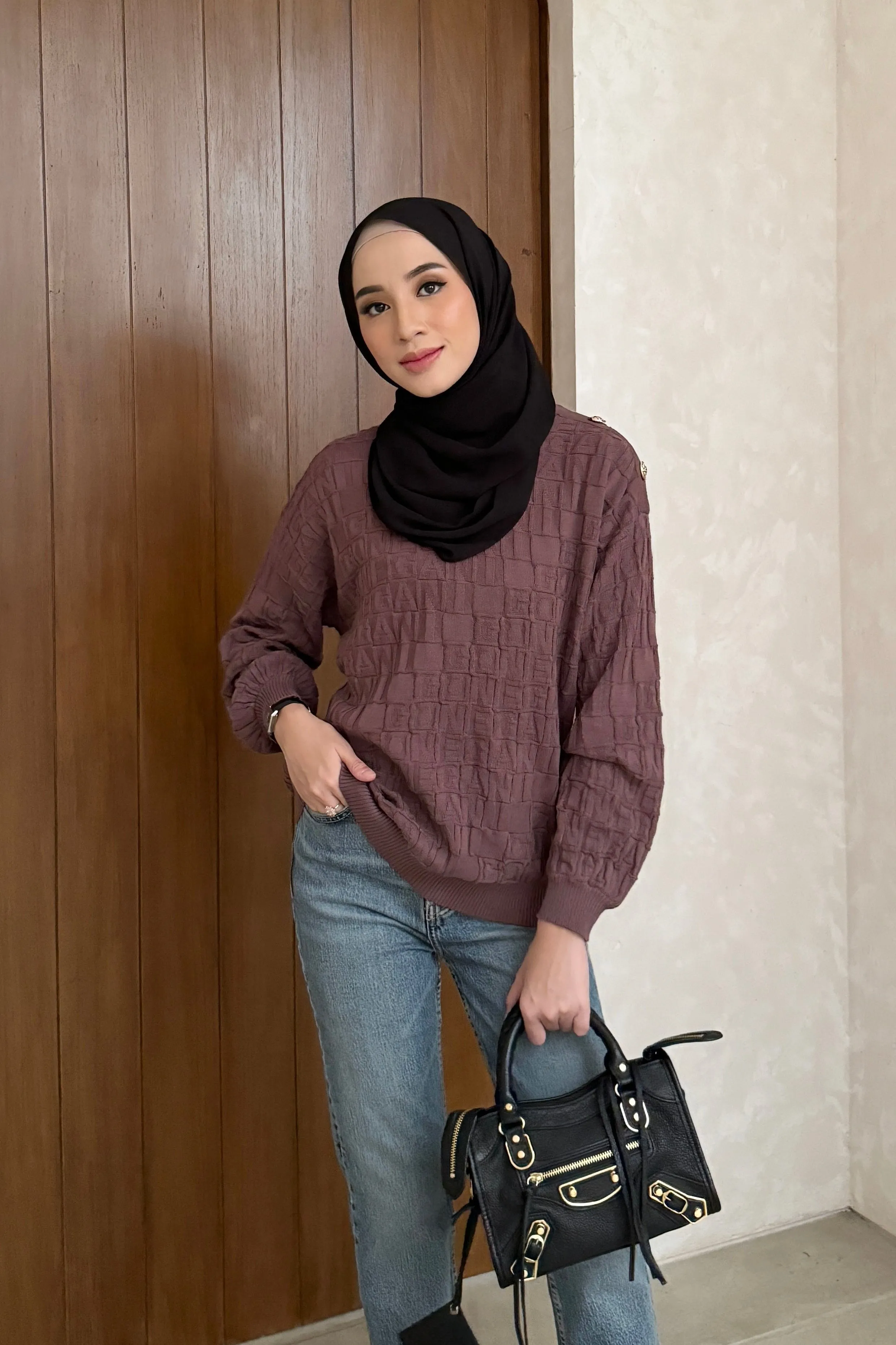 Abjad Sweater - Nutela - Atasan Sweater Knit Wanita Motif Gonegani