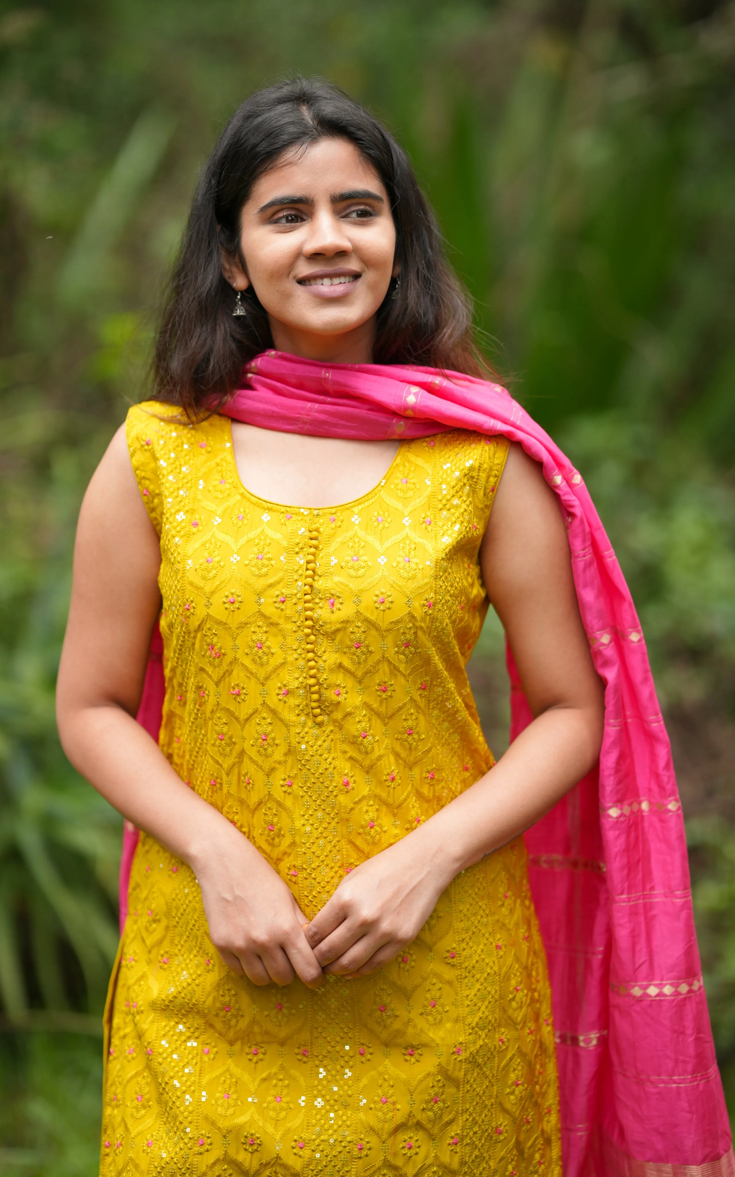 Akshita (Kurti Pant Dupatta)