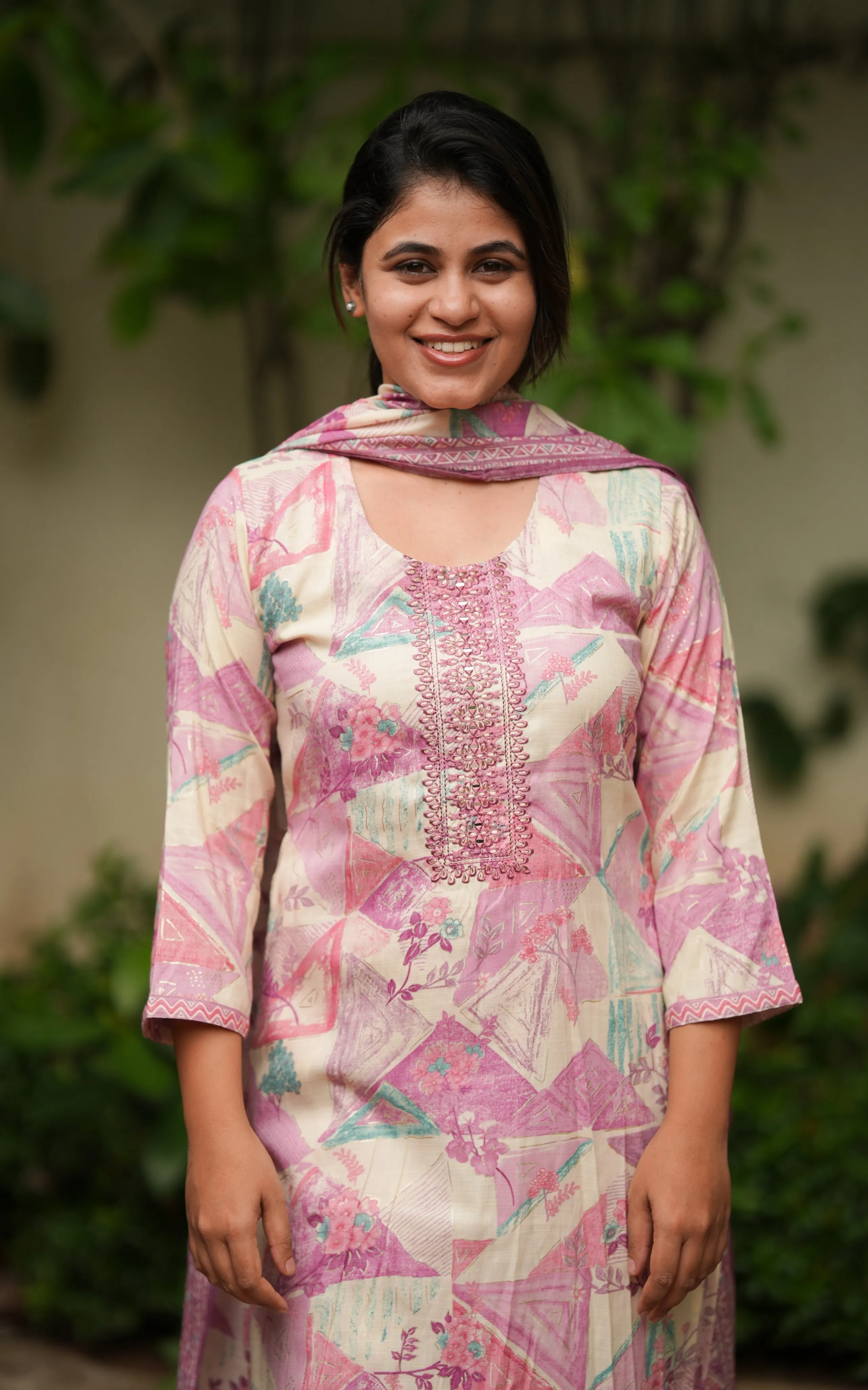 Ashvi (Kurti Pant Dupatta)