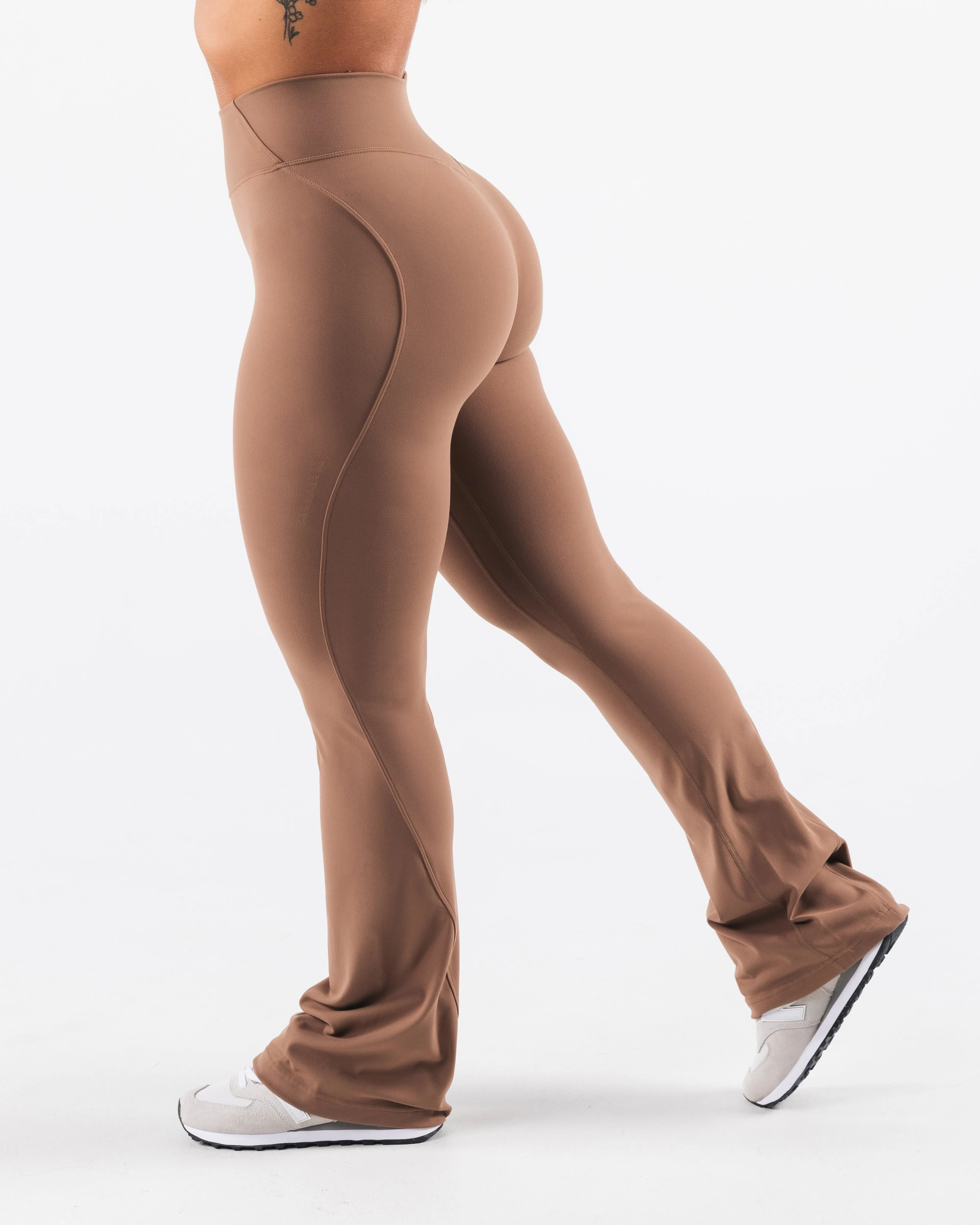 Aura Flared Pant Tall - Oak