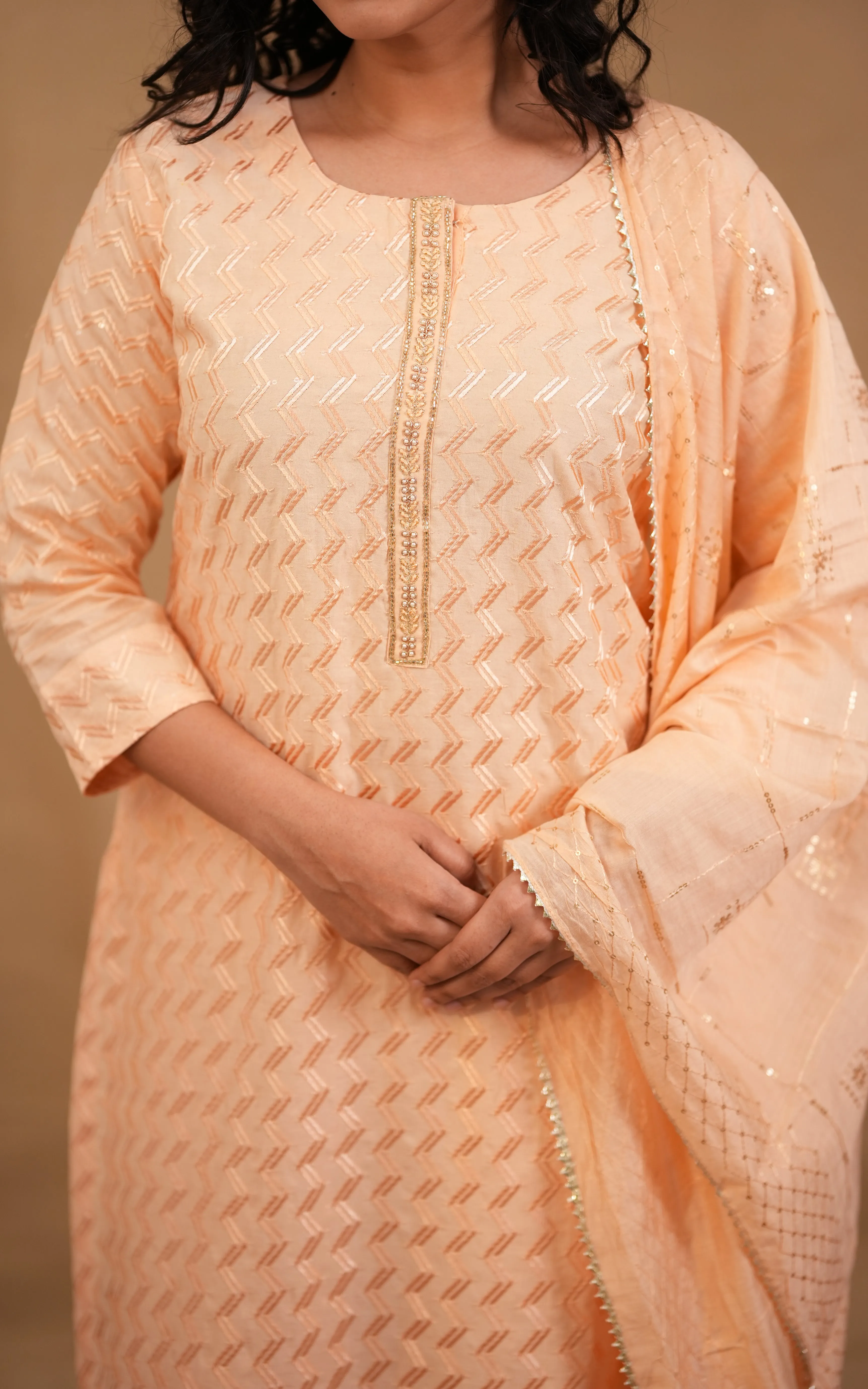 Jaanvi (Kurti Pant Dupatta)