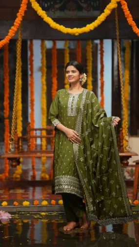 Joshitha Green (Kurti Pant Dupatta)