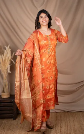 Sarada Rust (Kurti Pant Dupatta)