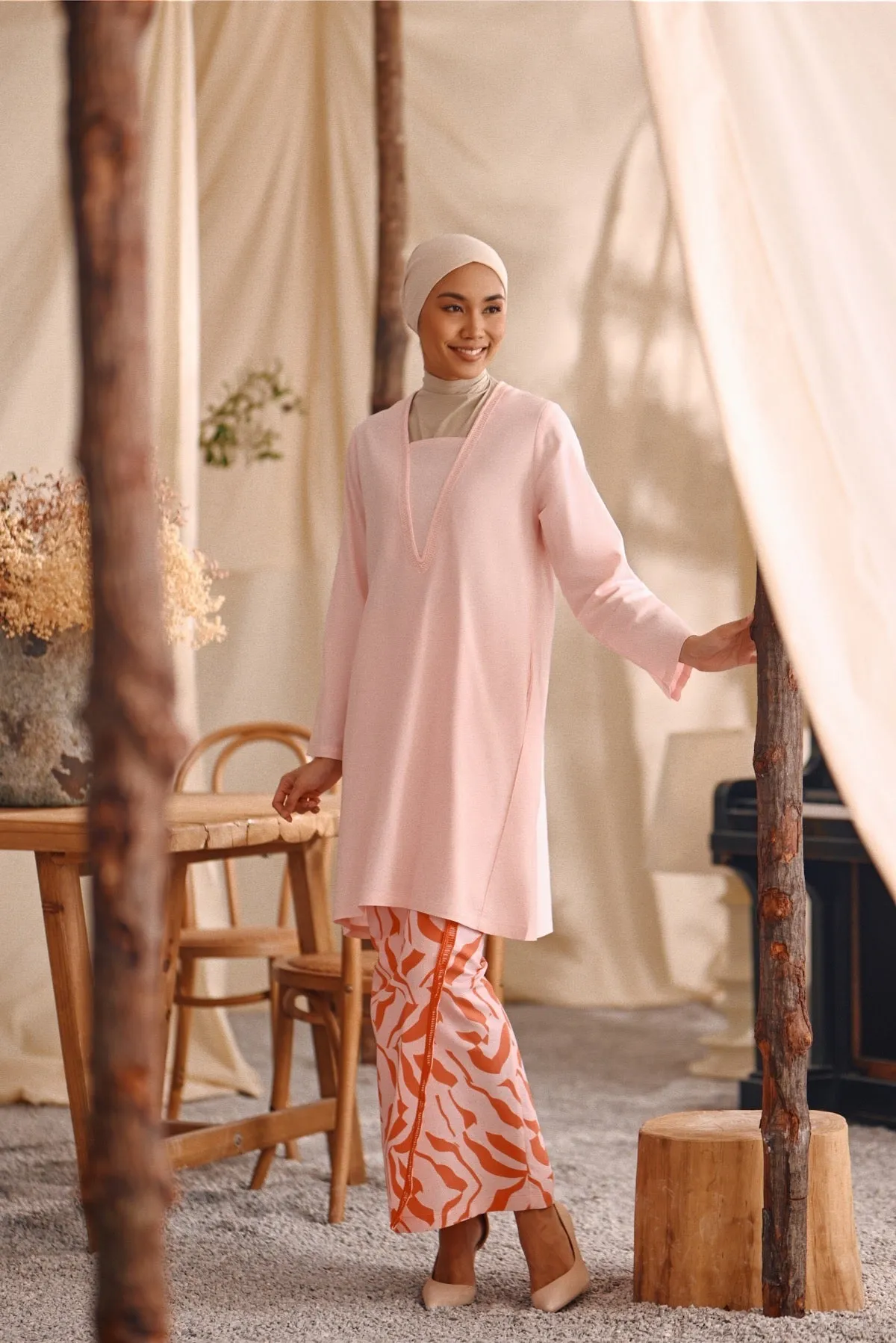 The Bayu Women Back Pleats Skirt - Explore