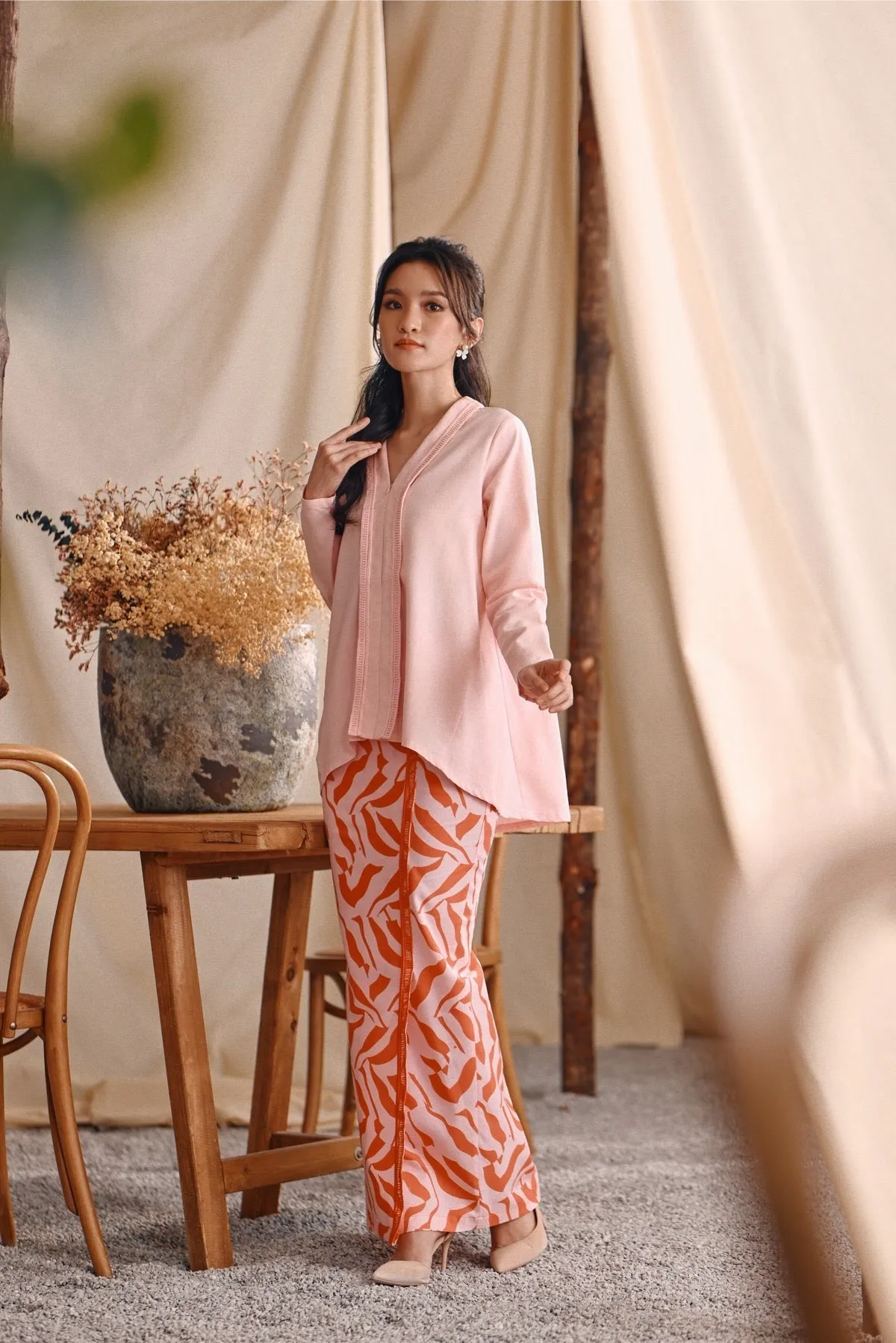The Bayu Women Back Pleats Skirt - Explore