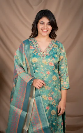 Yagavi Green (Kurti Pant Dupatta)